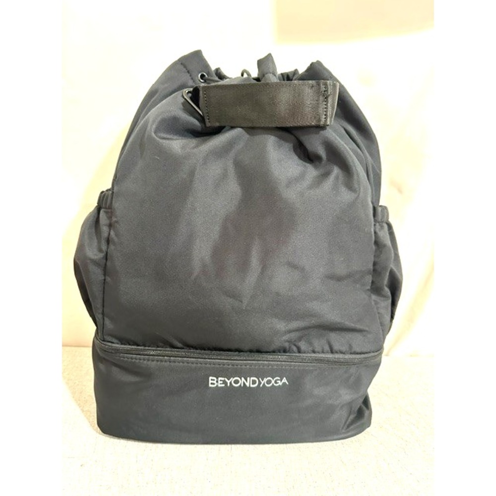 Beyond Yoga Black Convertible Adjustable Yoga Gym Backpack